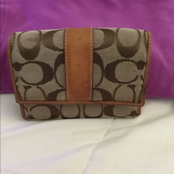 Coach Wallet - Picture 4 of 4